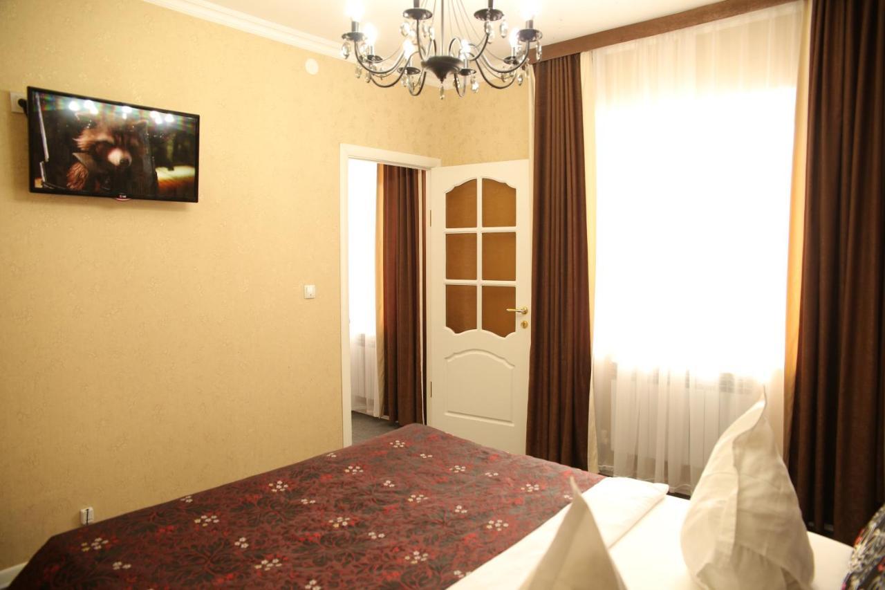 Sweet Home Hotel Atyrau Exterior photo
