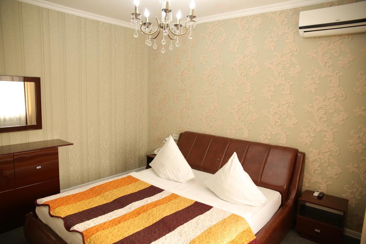 Sweet Home Hotel Atyrau Exterior photo