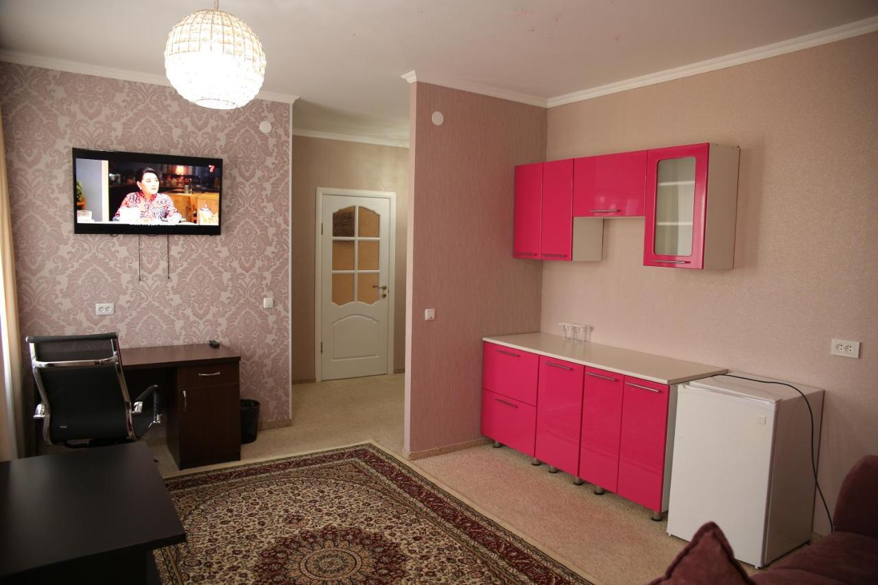 Sweet Home Hotel Atyrau Exterior photo