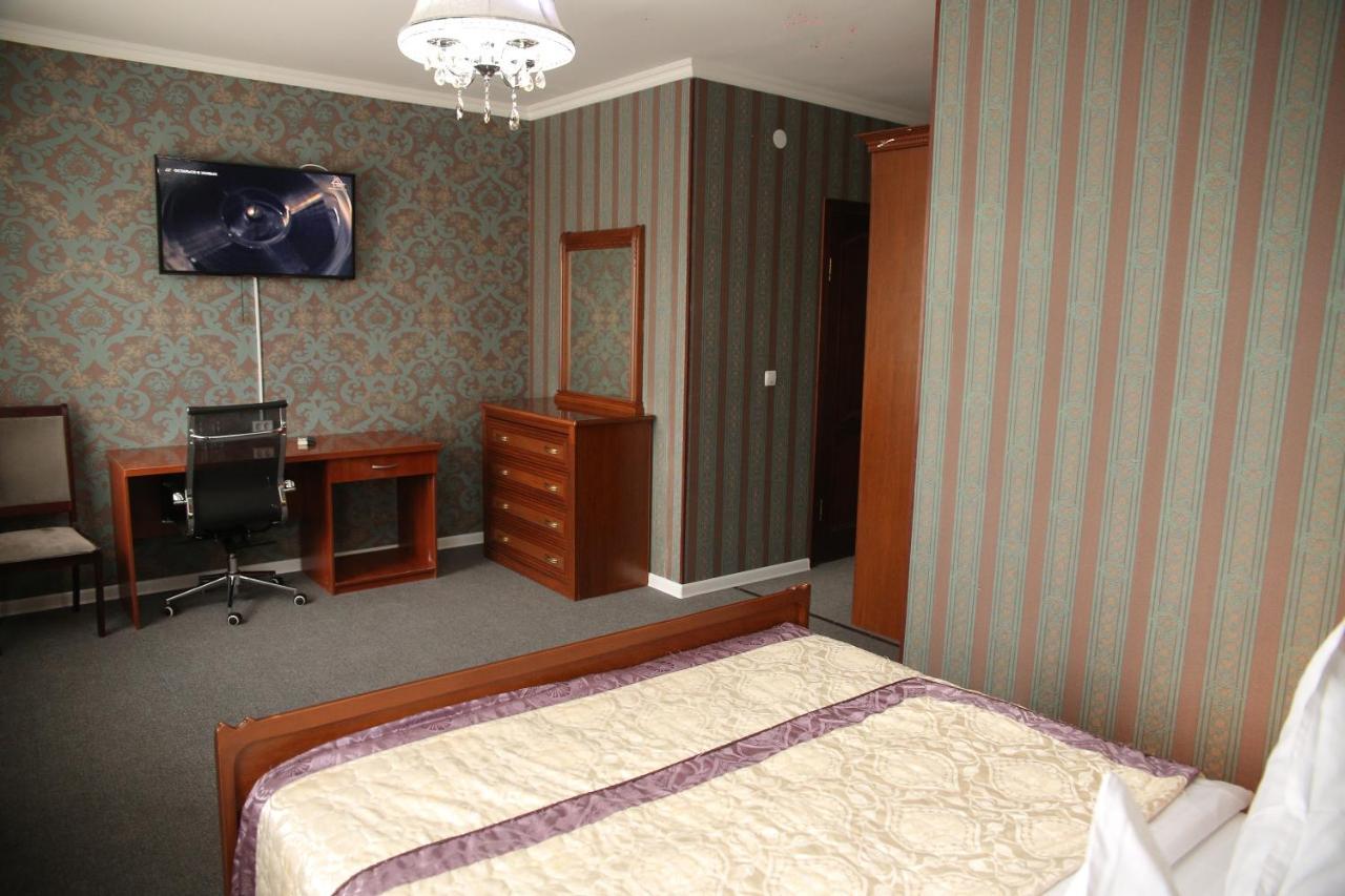 Sweet Home Hotel Atyrau Exterior photo