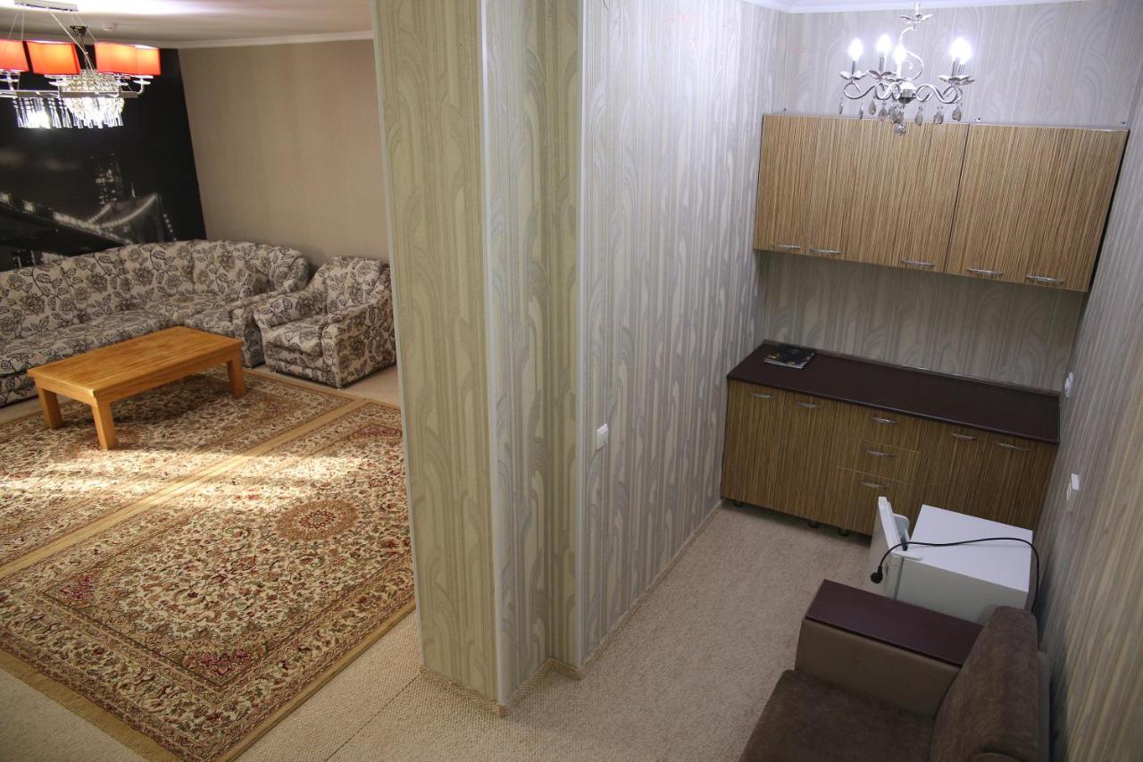 Sweet Home Hotel Atyrau Exterior photo