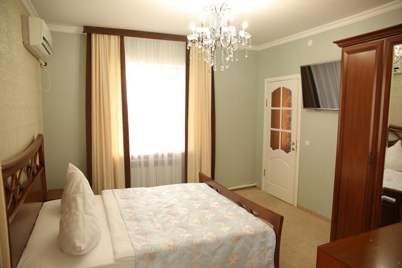 Sweet Home Hotel Atyrau Exterior photo